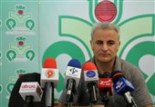 بوشهر| خرمگاه: تا یکی دو روز قبل از مسابقه نمی‌دانستیم کجا با پارس بازی می‌کنیم/ به جسارت اکبریان و تیم داوری تبریک می‌گویم