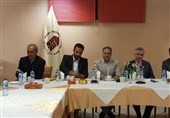 معارفه مدیرعامل جدید باشگاه ذوب‌آهن در جمع بازیکنان+ تصاویر
