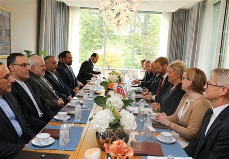 Iran’s Zarif Meets Norwegian PM, Trade Minister