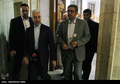 منصور غلامی وزیر علوم ،تحقیقات و فناوری در مراسم بزرگداشت روز پزشک و تولد بوعلی سینا در همدان