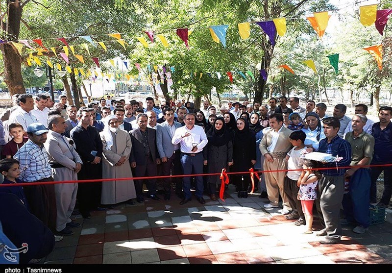 چهاردمین جشنواره تئاتر خیابانی| آمفی تئاتر روباز هنر در مریوان افتتاح شد