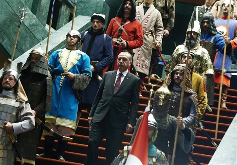 گزارش| انگیزه اردوغان از بهادادن به سلجوقیان و ملازگرد
