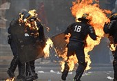 درگیری معترضان با پلیس فرانسه در حومه پاریس