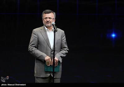 سخنرانی محمدرضا داورزنی معاون توسعه ورزش قهرمانی و حرفه‌ای در مراسم برترین های فوتبال ایران در سال 98-97