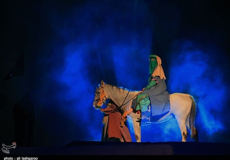 آخرین اجرای نمایش فصل شیدایی در سمنان و استقبال گسترده مردم به روایت تصویر