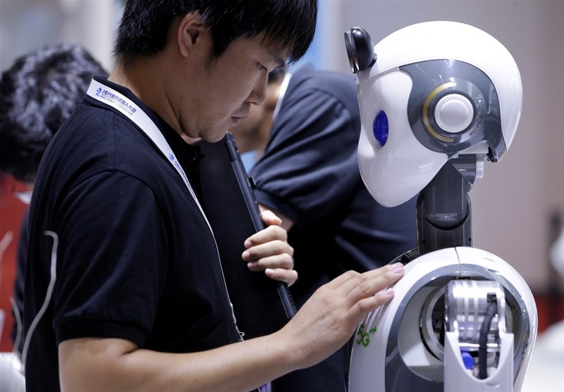 فیلم و تصاویر/ نمایش قدرت ربات‌های متخصص در چین