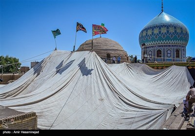 برپایی خیمه عزاداری اباعبدالله(ع) درصحن زیارتگاه امامزاده موسی مبرقع فرزند امام محمد تقی(ع)