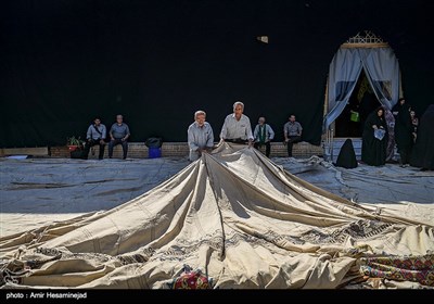 برپایی خیمه عزاداری اباعبدالله(ع) درصحن زیارتگاه امامزاده موسی مبرقع فرزند امام محمد تقی(ع)