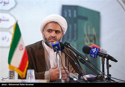 حجت‌الاسلام سعید صلح میرزایی مسئول دفتر موسسه پژوهشی فرهنگی انقلاب اسلامی در قم