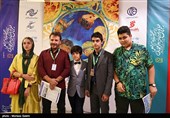 سید جواد هاشمی بازیگر، نویسنده و کارگردان  در اختتامیه سی‌ودومین جشنواره بین المللی فیلم کودک و نوجوان اصفهان  