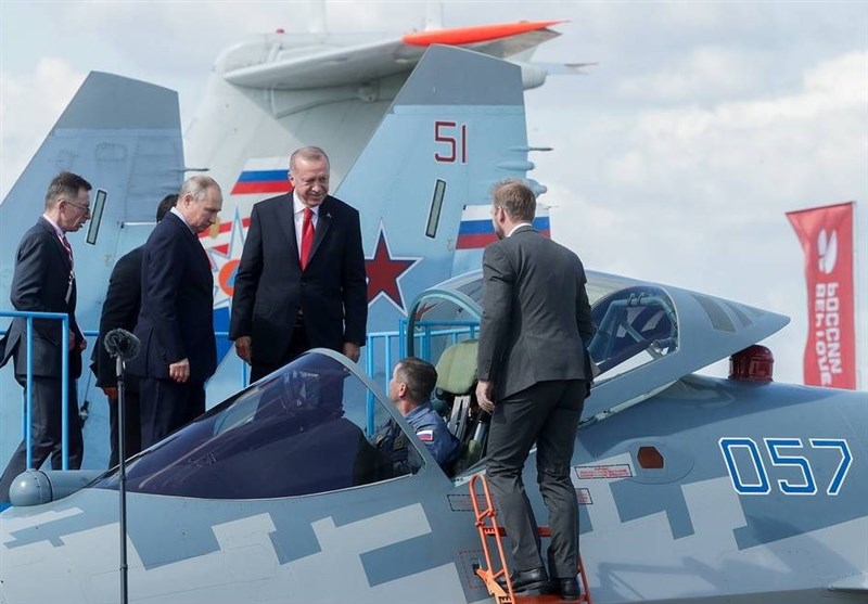 بازدید پوتین و اردوغان از جدیدترین جنگنده سوخو- 57 در نمایشگاه «ماکس-2019»