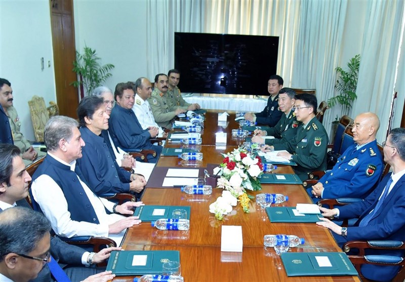 دیدار هیات عالی رتبه نظامی چین با نخست وزیر پاکستان