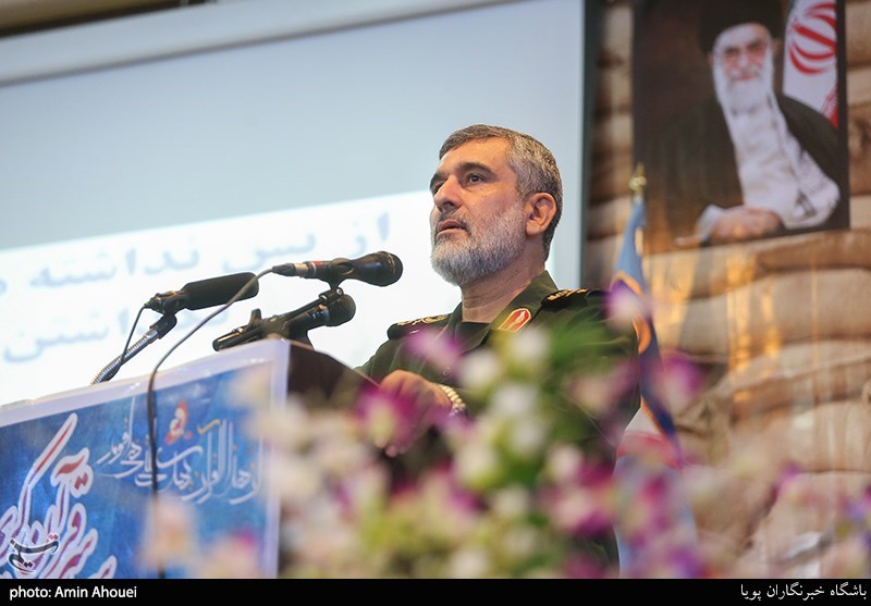 سردار حاجی‌زاده: موازنه قدرت تغییر کرده و گزینه سایه جنگ بی‌خاصیت شده است