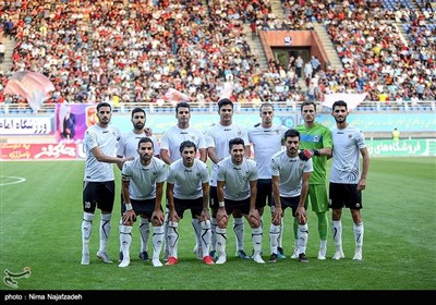 دیدار فوتبال شاهین بوشهر