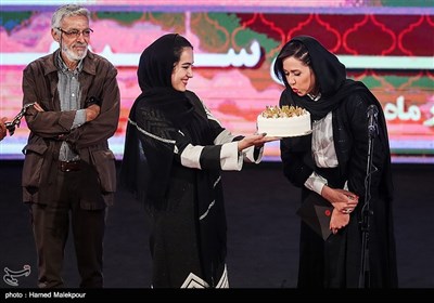 تولد پریناز ایزدیار در بیست و یکمین جشن خانه سینما