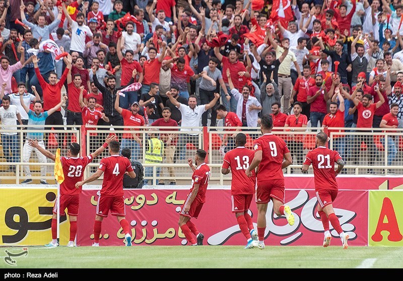 لیگ برتر فوتبال| تراکتور با دومین برد خانگی به رده دوم رسید