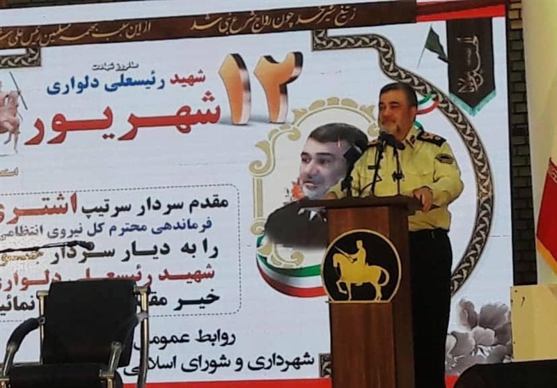 سردار اشتری در بوشهر: مشکلات اقتصادی کشور با قول دشمن برطرف نمی‌شود