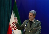 تقدیر وزیر دفاع از دولت و ارتش عراق برای برقراری امنیت راهپیمایی اربعین حسینی