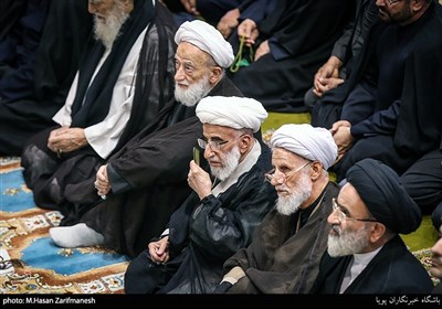 آیت الله احمد جنتی و آیت الله امامی کاشانی در نماز جمعه تهران