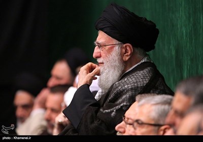 دومین شب عزاداری محرم در حسینیه امام خمینی(ره) با حضور رهبر معظم انقلاب 