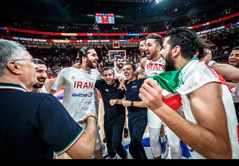 تیم ملی ایران، برگزار کننده افتتاحیه بسکتبال المپیک