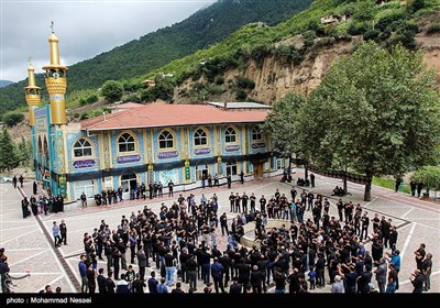آیین علم بندان روز تاسوعا در روستای زیارت - گرگان
