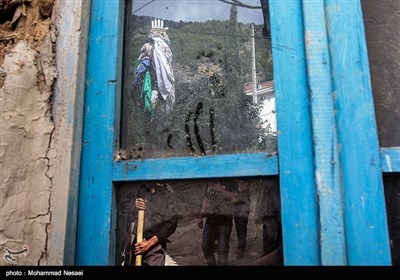 آیین علم بندان روز تاسوعا در روستای زیارت - گرگان
