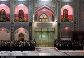 در این مراسم جمع کثیری از خدام و زائران و مجاوران بارگاه منور رضوی حضور داشته  و مراسم خطبه‌خوانی شب عاشورا را برگزار کردند.