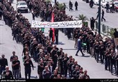 عزاداری ظهر عاشورا در میدان شهید طهرانی مقدم