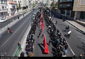 عزاداری ظهر عاشورا در میدان شهید طهرانی مقدم