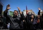 عزاداری ظهر عاشورا در میدان شهید طهرانی مقدم