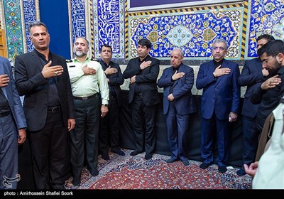 رضا اردکانیان وزیر نیرو در مراسم عزاداری عاشورای حسینی در مسجد حظیره یزد 