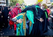 دسته ی عزاداری ظهر عاشورا در محله پیروزی