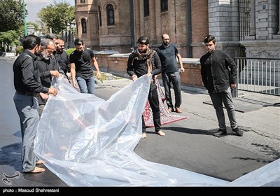 آماده سازی محل برگزاری نماز ظهر عاشورا