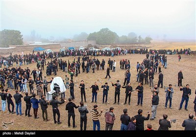 عزاداری عاشورای حسینی در روستای لروم شهرستان هوراند