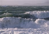 ارتفاع موج دریا در سواحل استان بوشهر تا 120 سانتیمتر افزایش می‌یابد