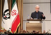 مؤمنی: امام خمینی (ره) به ما توان جسارت و عزت‌طلبی در برابر ستم بخشید