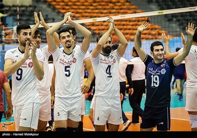 شادی تیم ملی والیبال ایران پس از پیروزی مقابل چین تایپه