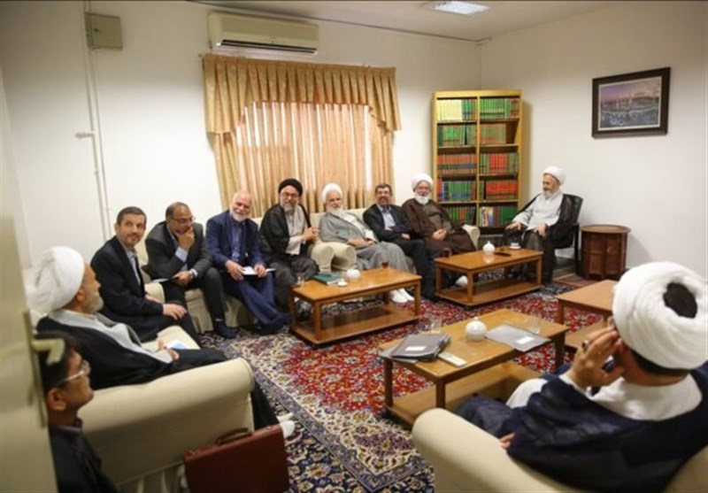 اعضای شورای‌ عالی الگوی اسلامی ایرانی پیشرفت با آیت‌الله سبحانی دیدار کردند