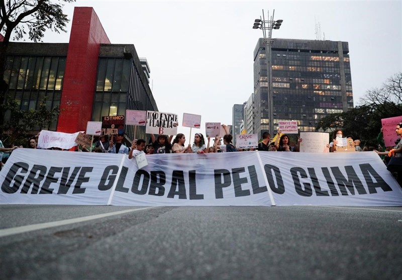Brazilian Climate Strikers Take Aim at Bolsonaro for Amazon Fires
