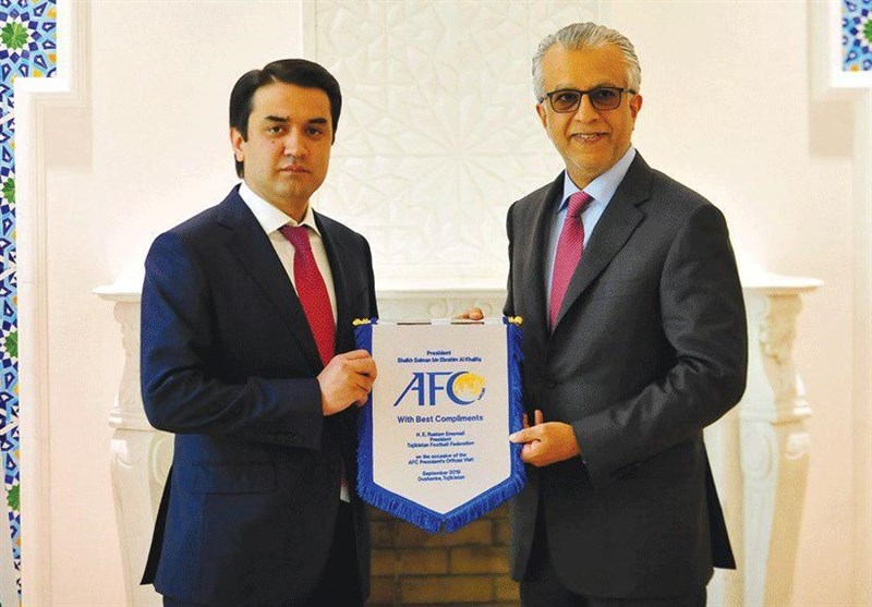 شیخ سلمان در ملاقات با رئیس کافا: از توسعه فوتبال آسیای میانه حمایت می‌کنیم