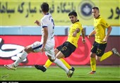 اصفهان| حسینی: هواداران بیشترین سهم را در شکست تراکتور داشتند؛ اولین وظیفه‌ام پاس گل دادن است