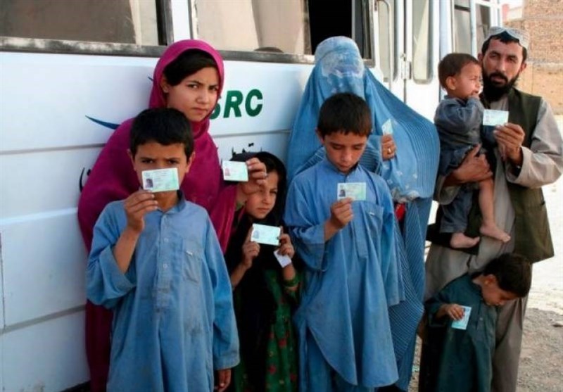 پاکستان میں سوا 8 لاکھ افغان مہاجرین کو مہاجر کارڈ جاری