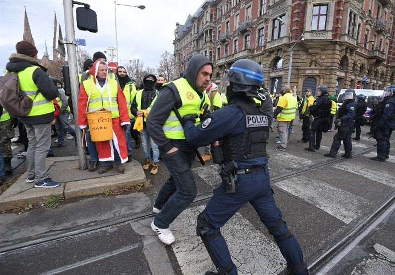 Yellow Vest Protesters Hold Rally in Wake of National Strike in Paris (+Video)