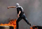 اندلاع مواجهات بین الفلسطینیین وقوات الاحتلال فی القدس المحتلة