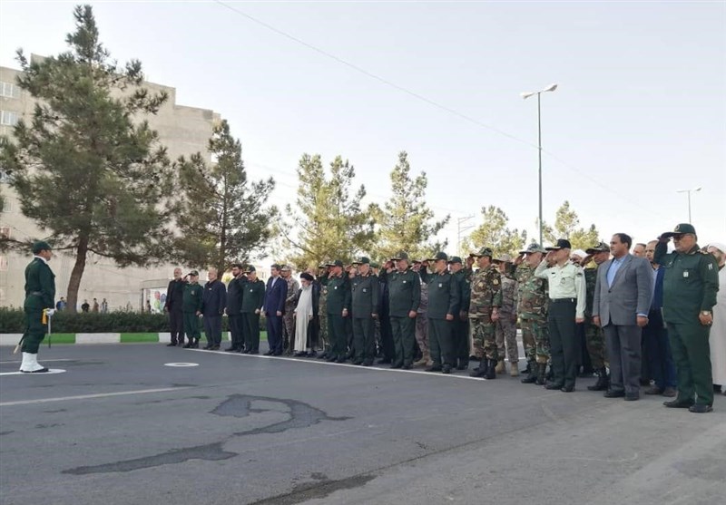 مراسمات هفته دفاع مقدس استان آذربایجان غربی با مراسم رژه برگزار شد