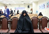 برکناری یک مدیرکل پس از حضور یکی از نزدیکان شبنم‌ نعمت‌زاده در وزارت بهداشت
