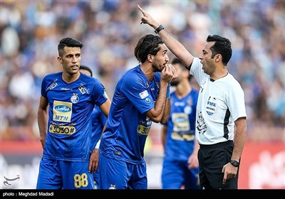 Iran Pro League: Esteghlal 0-1 Persepolis