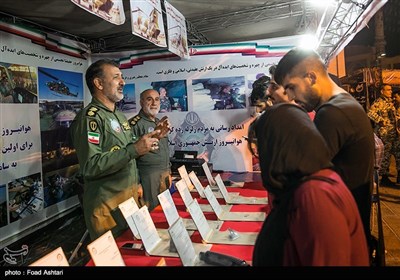 این نمایشگاه که به همت سپاه حضرت محمد رسول (ص)، ارتش، یگان ویژه نیروی انتظامی تهران بزرگ و شهرداری تهران برپا شده