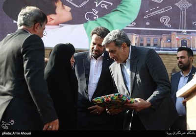 14 Million Students Start New School Year in Iran